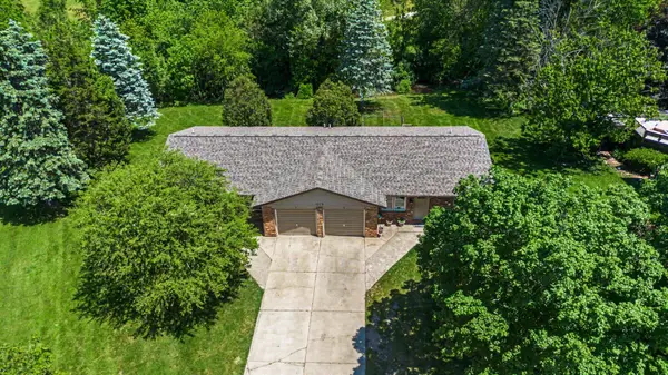 1575 Pheasant Run, Baroda, MI 49101