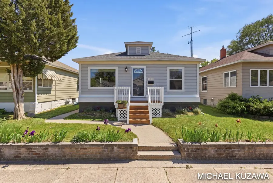 1438 Pennoyer Avenue, Grand Haven, MI 49417 - #2