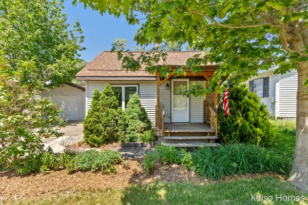 259 Floyd Street Sw, Grand Rapids, MI 49548
