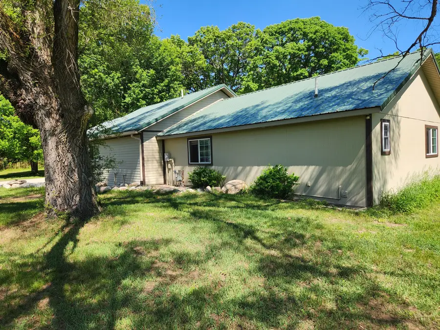 685 129th Avenue, Shelbyville, MI 49344 - #2