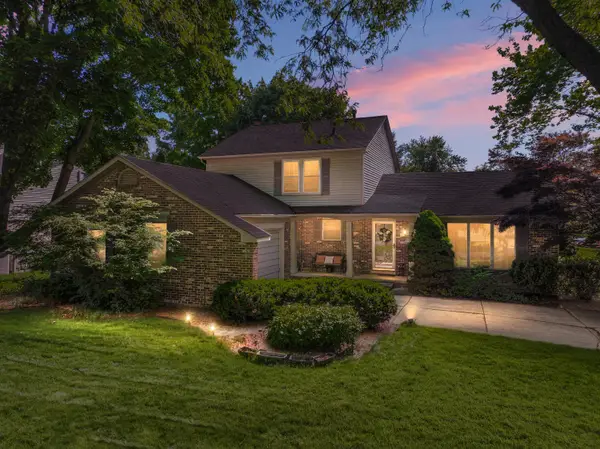 21934 Shadybrook Drive, Novi, MI 48375