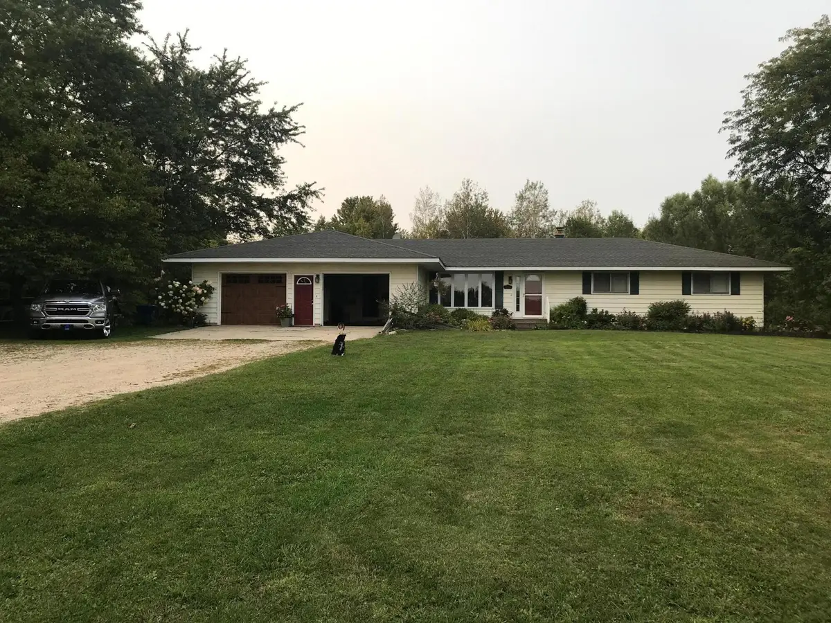 7208 W Dickerson Lake Road, Greenville, MI 48838 - #1
