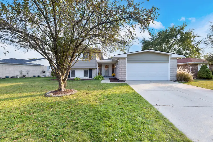 43875 Leeann Lane, Canton, MI 48187 - #3