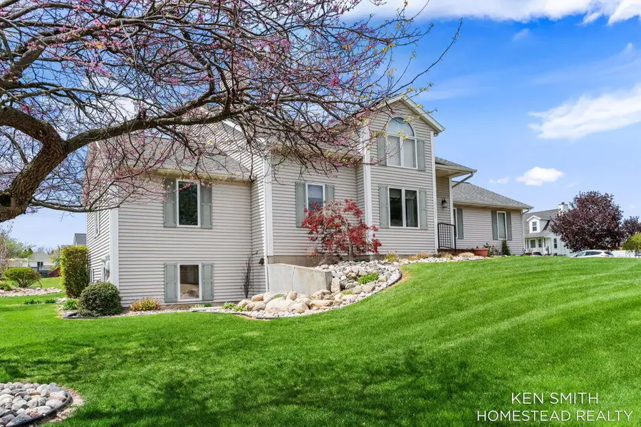 5131 Windybrook Drive Sw, Grandville, MI 49418 - #3