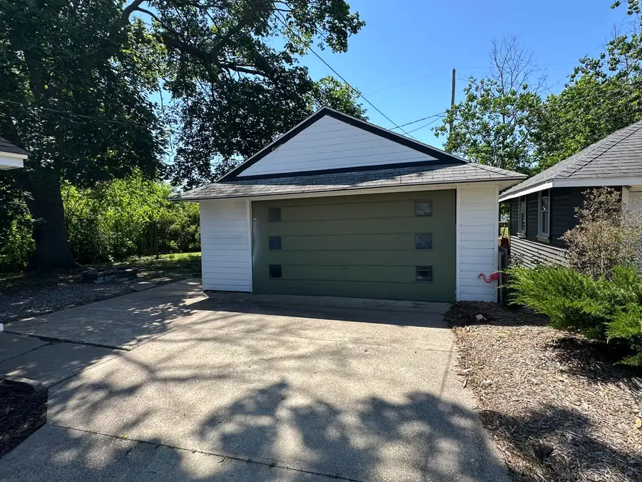 32 W Main Avenue, Zeeland, MI 49464 - #3