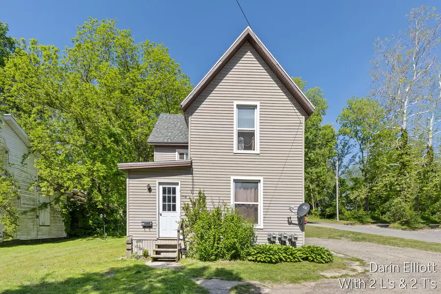 736 N Michigan Avenue, Hastings, MI 49058 - #3