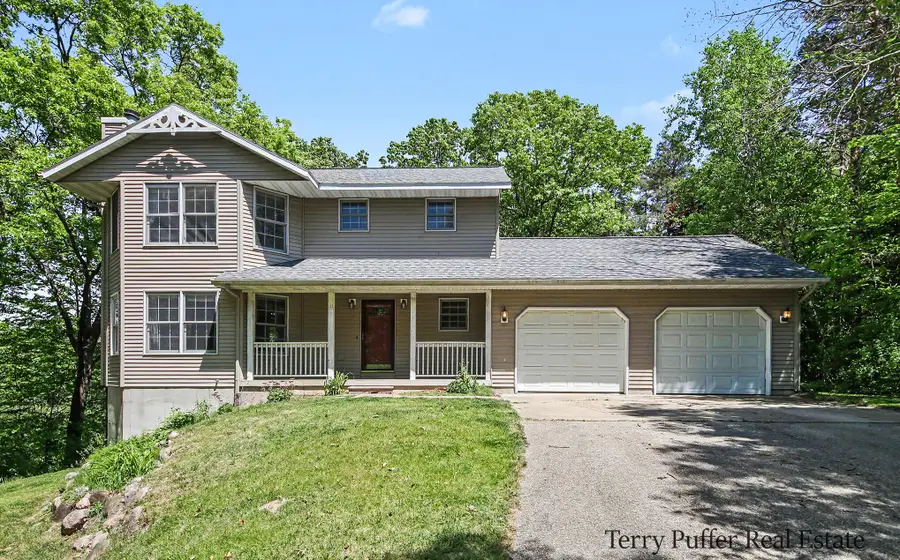 12080 Pine Cone Drive Ne, Rockford, MI 49341 - #2