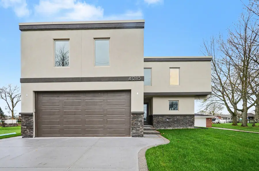 41285 Belvidere Street, Harrison Township, MI 48045 - #3