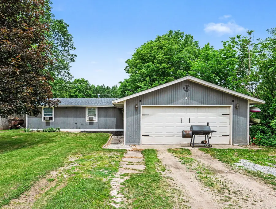 145 W Lafayette Street, Constantine, MI 49042 - #2