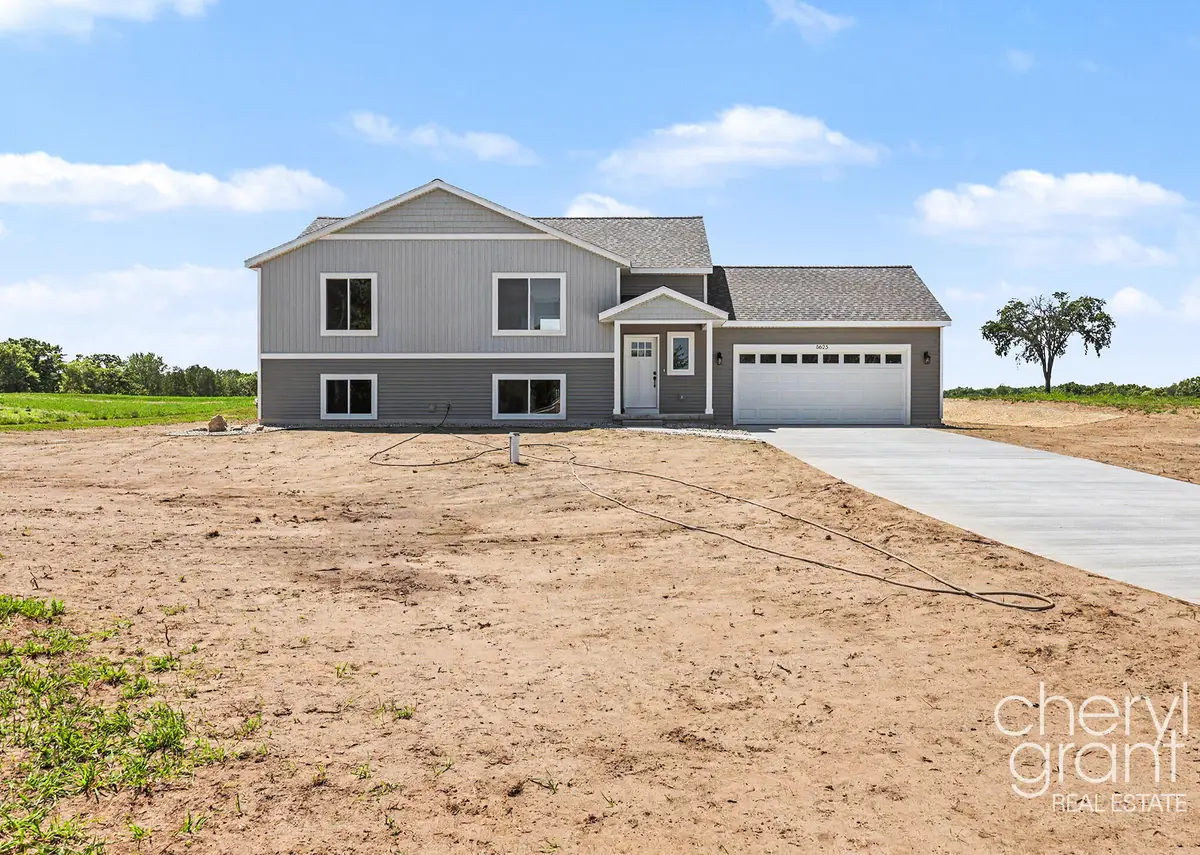 5625 Whites Bridge Road, Belding, MI 48809 - #1