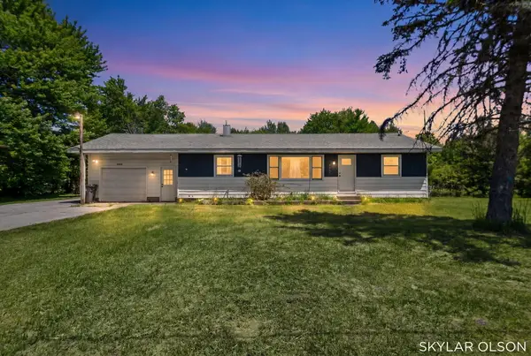 4988 S Brooks Road, Fruitport, MI 49415