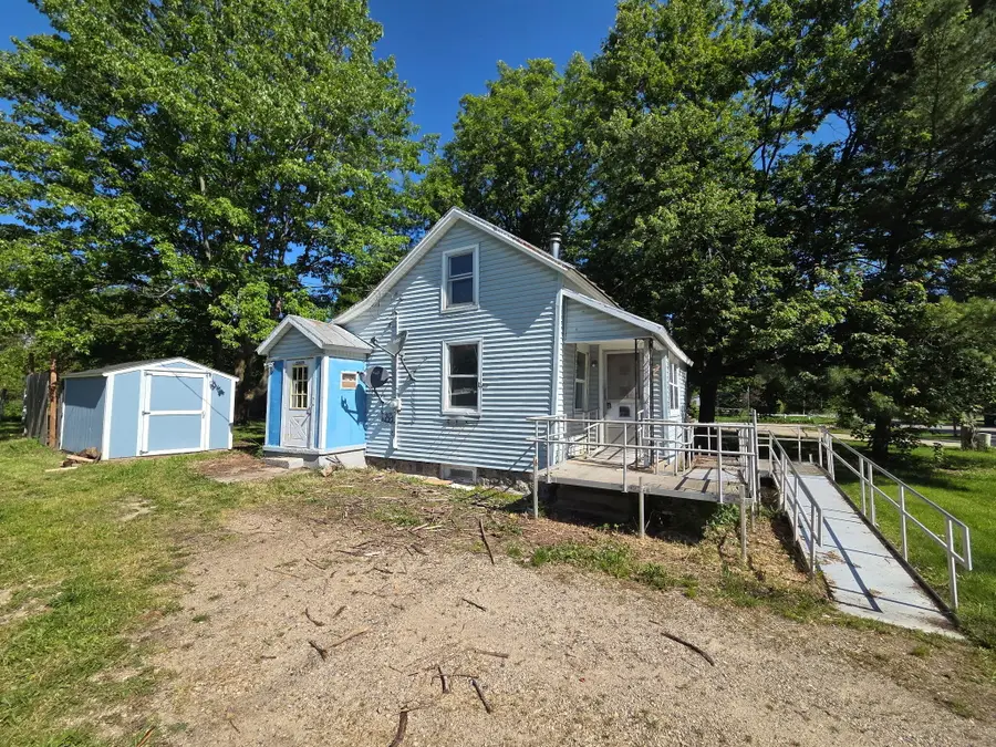 4426 12th Street, Wayland, MI 49348 - #2