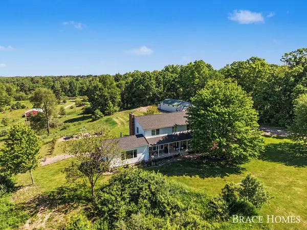 5685 11 Mile Road Ne, Rockford, MI 49341