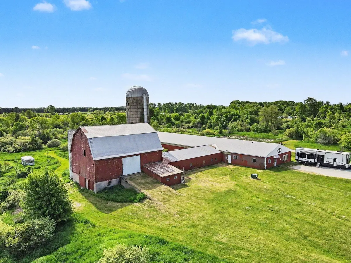 6452 S 50th Avenue, Montague, MI 49437 - #1