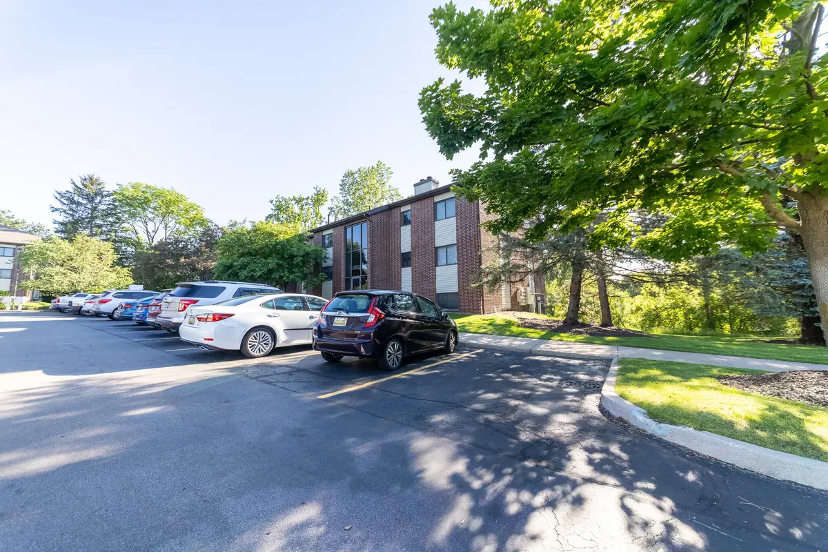 3392 Devonwood Hills Ne #A, Grand Rapids, MI 49525 - #1