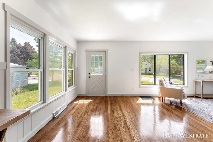 709 N Fifth Street, Greenville, MI 48838 - #2