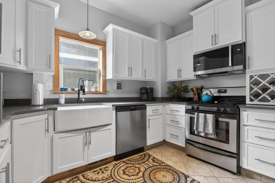 516 W Grand Street, Hastings, MI 49058 - #2