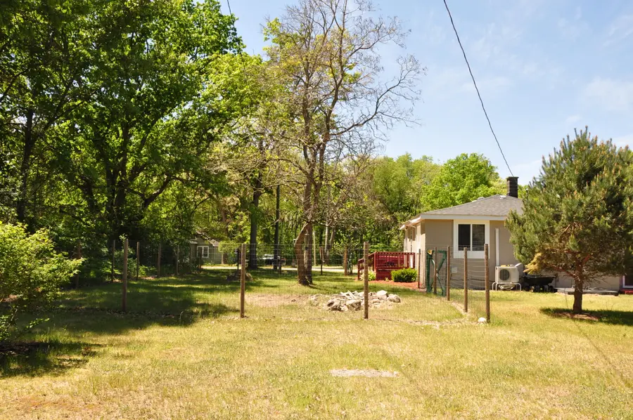 576 S Green Street, Everett, MI 49349 - #3