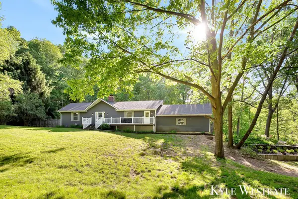 2525 Biggs Avenue Ne, Lowell, MI 49331