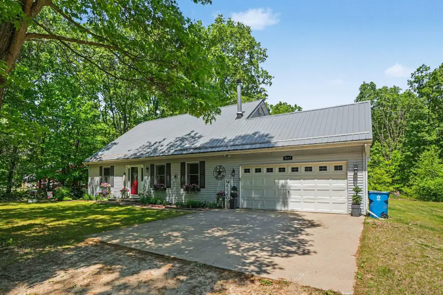 3697 118th Avenue, Allegan, MI 49010 - #3
