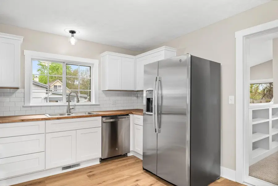 1312 Crosby Street Nw, Grand Rapids, MI 49504 - #2