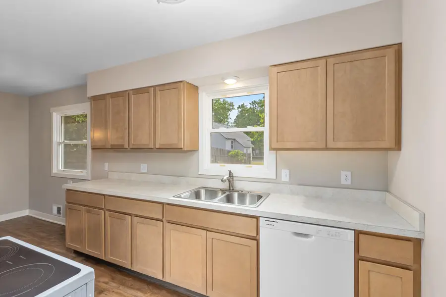 3342 Badger Avenue Sw, Wyoming, MI 49509 - #3