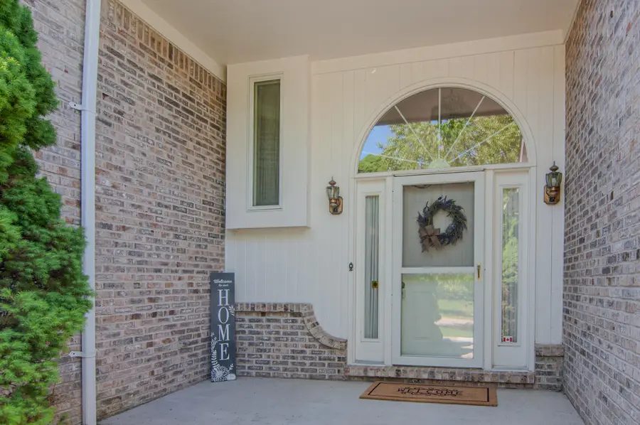 2402 Meadowridge Court, Ann Arbor, MI 48105 - #2