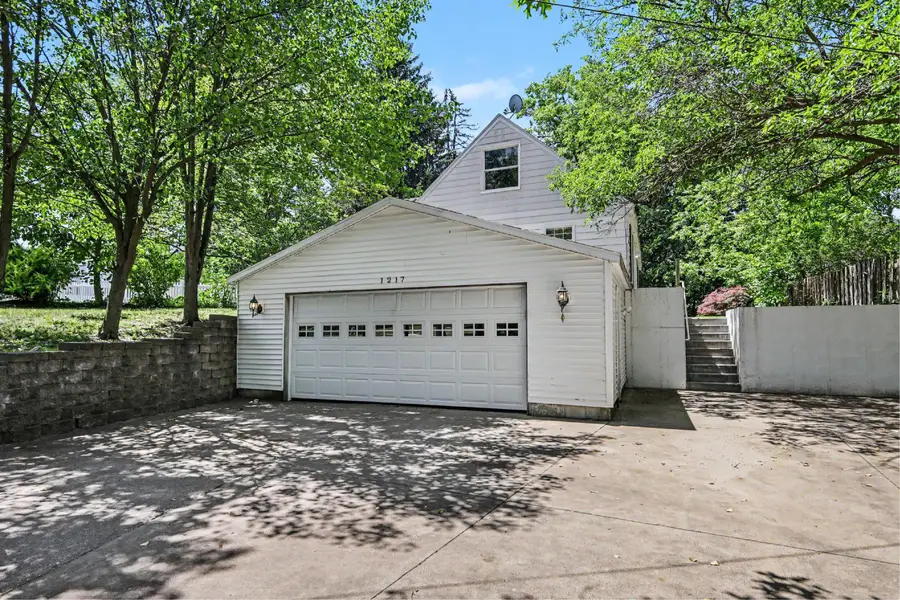 1217 Plymouth Avenue Se, Grand Rapids, MI 49506 - #2