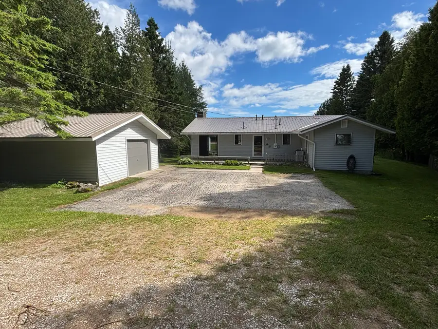 11983 Middle Beach Road, Naubinway, MI 49762 - #2
