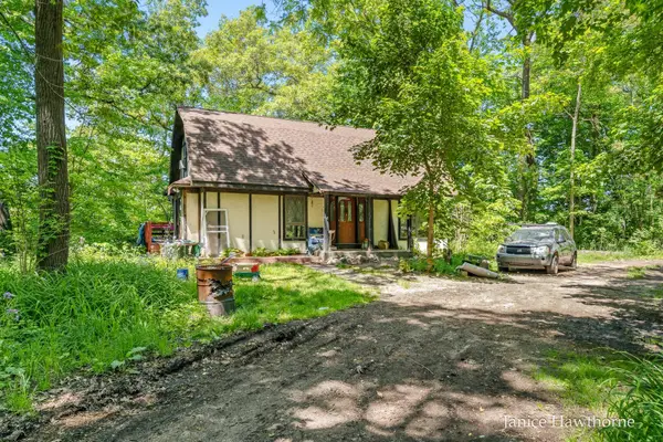 141 Irving Road, Middleville, MI 49333