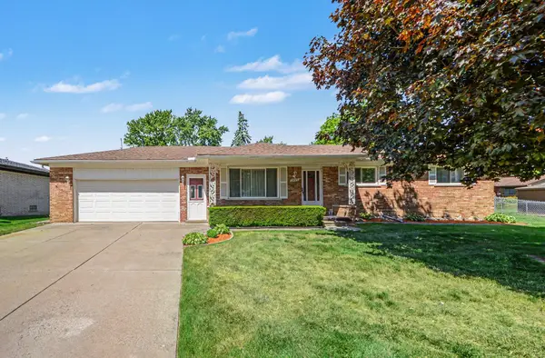 39511 Helena Avenue, Sterling Heights, MI 48313