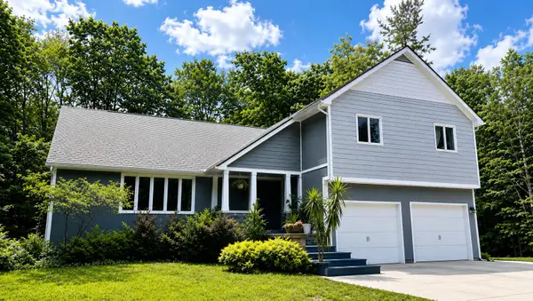 1821 W Hansen Road, Scottville, MI 49454