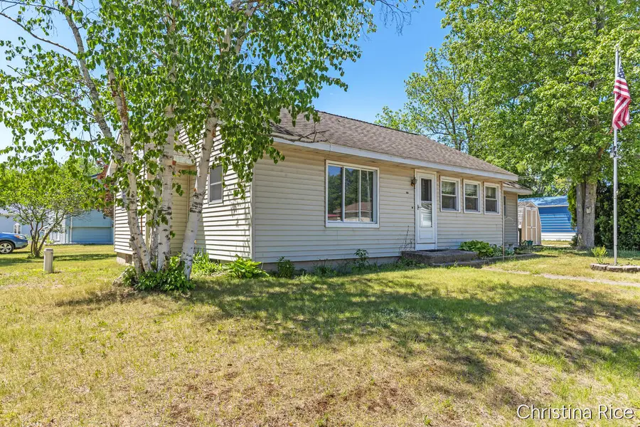 156 S Stearns Street, Barryton, MI 49305 - #3