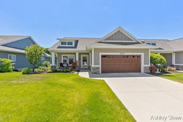 6424 Copperleaf Court #24, Holland, MI 49423