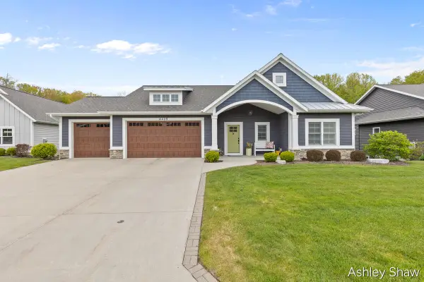 6429 Copperleaf Court #15, Holland, MI 49423
