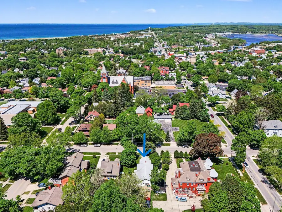 411 5th Street, Manistee, MI 49660 - #2