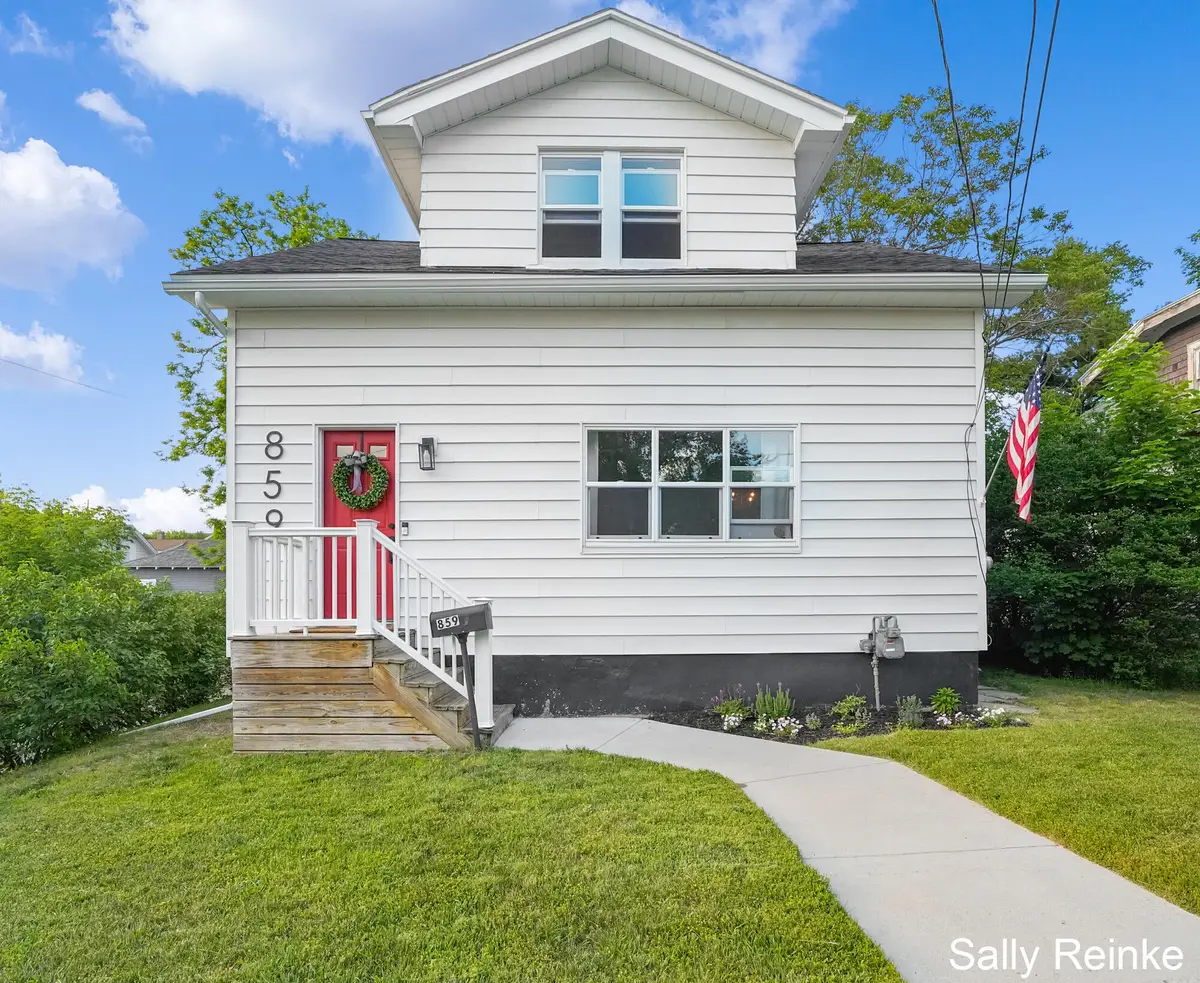 859 Flat Street Ne, Grand Rapids, MI 49503 - #1