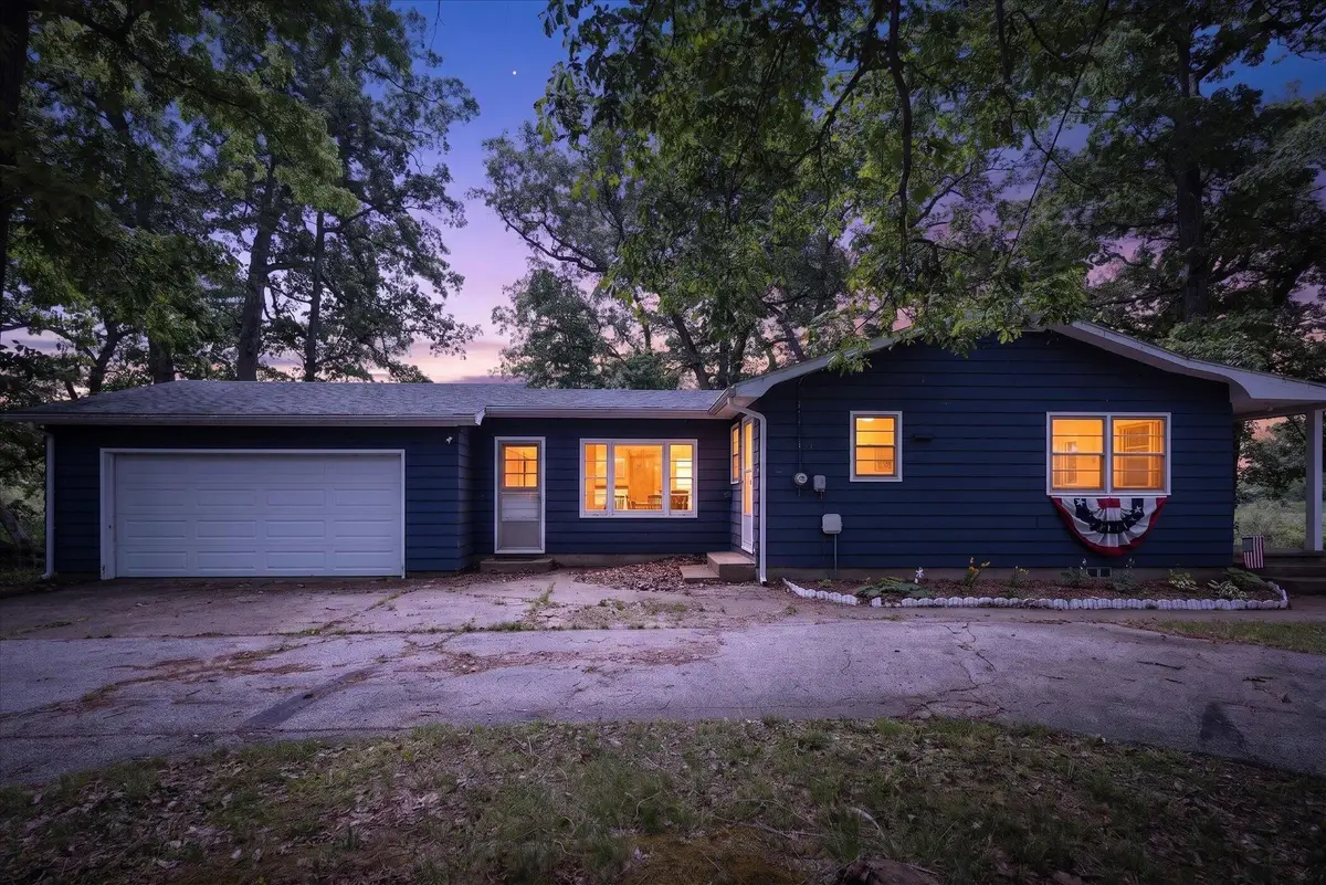 5770 W Us Highway 12, Buchanan, MI 49107 - #1