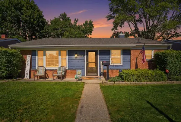 8210 N Henry Ruff Road, Westland, MI 48185