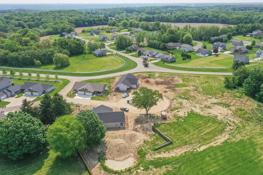135 Lexington Pointe Drive #8, Niles, MI 49120 - #3