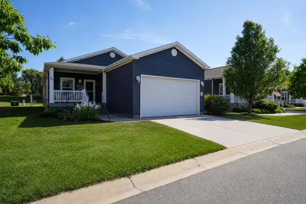 5624 Kingsley Drive, Rockford, MI 49341