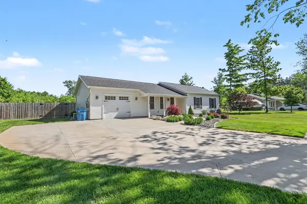 786 Judson Road, Norton Shores, MI 49456