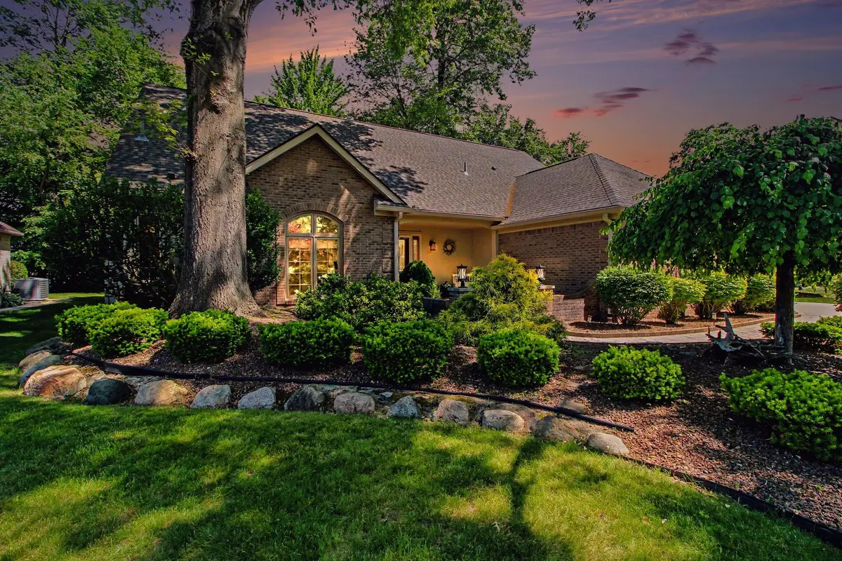 14017 Towering Oaks Drive, Utica, MI 48315 - #1