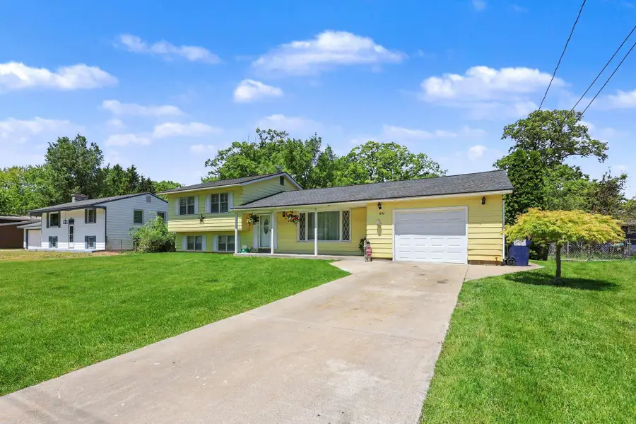 1852 Castle Avenue, Muskegon, MI 49441 - #3