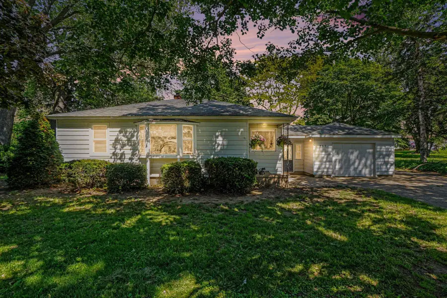 367 Lane Avenue, Holland, MI 49423 - #2