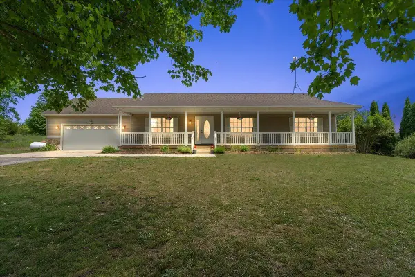 2171 Walking Horse Lane, Allegan, MI 49010