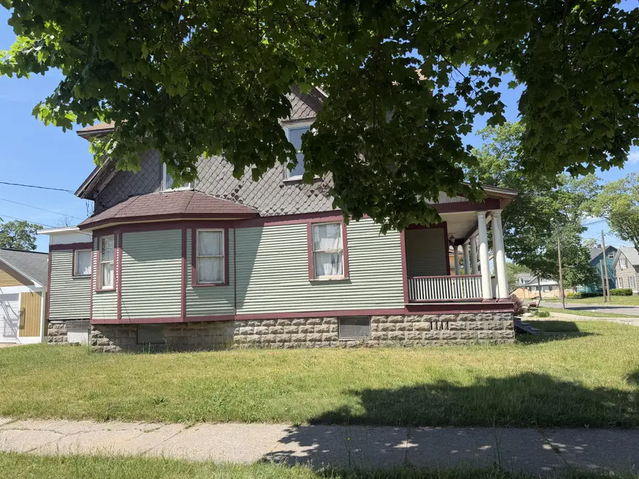 1541 Clinton Street, Muskegon, MI 49442 - #2