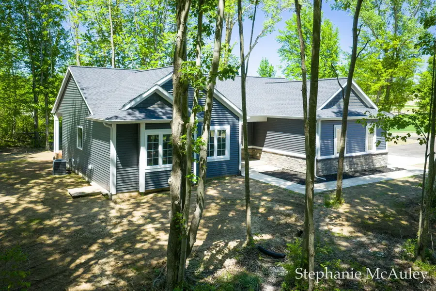 5739 130th Avenue, Fennville, MI 49408 - #2