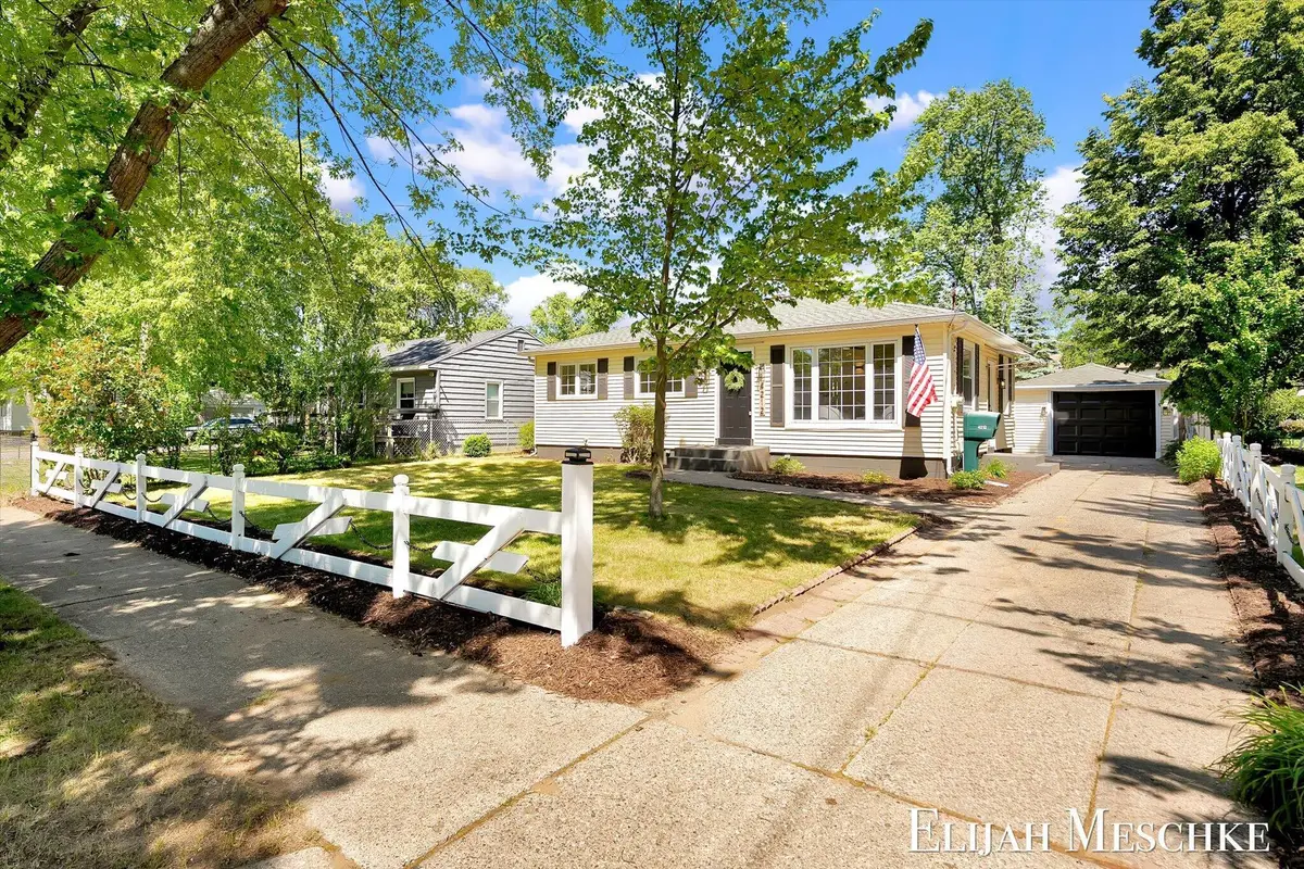 4212 Colby Avenue Sw, Wyoming, MI 49509 - #1