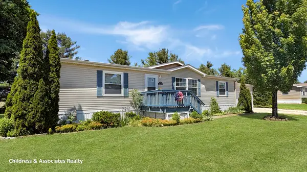 13675 Iris Lane, Cedar Springs, MI 49319